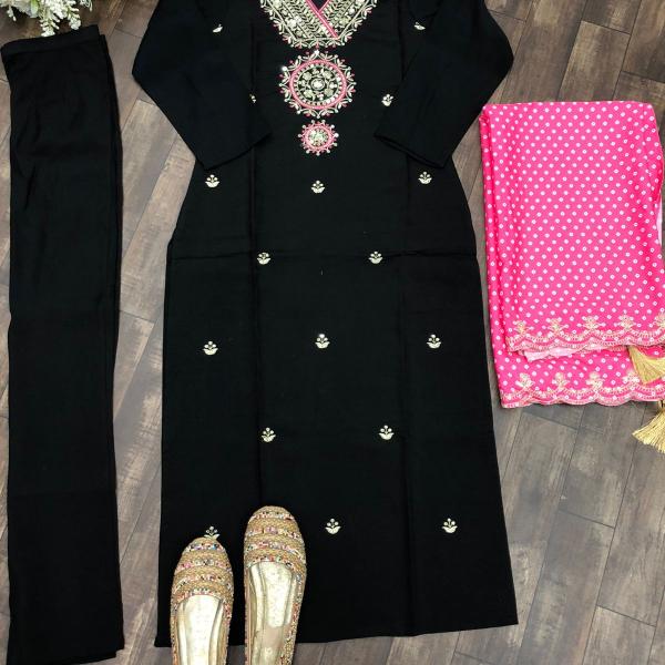 Black Elegant Cotton Print Kurta Set with Embroidery