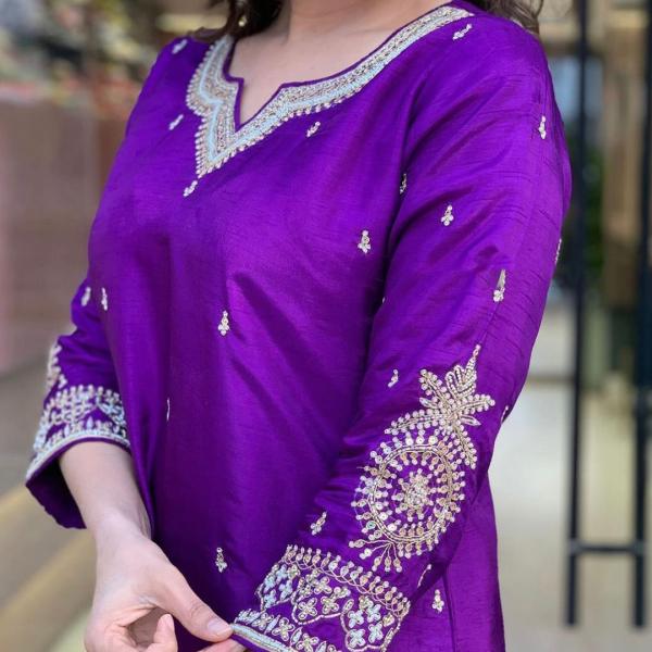 Roman Silk Top & Bottom Set with Banarasi Silk Dupatta – A Touch of Timeless Elegance