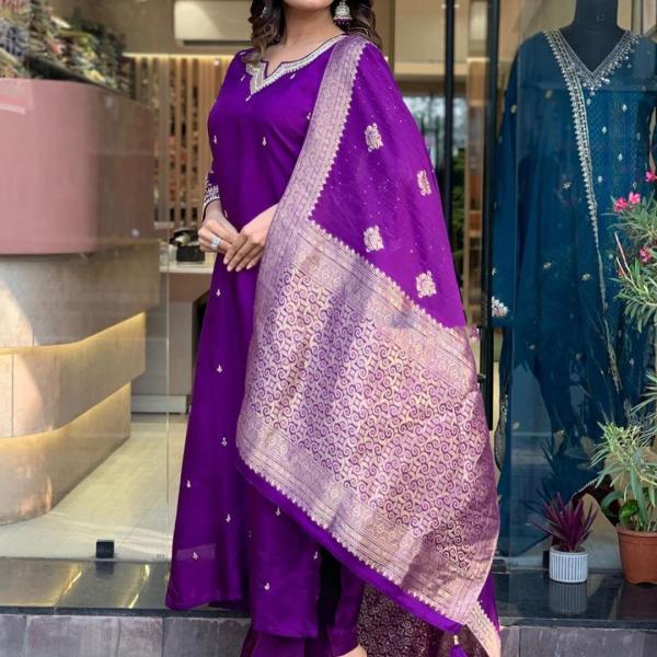Roman Silk Top & Bottom Set with Banarasi Silk Dupatta – A Touch of Timeless Elegance