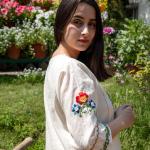 VINTAGE COLOUR Women Embellished Straight Kurta Set