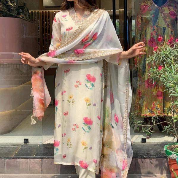 Taby Fabric Top and Rayon Pant Set with Dupatta – Elegant and Comfortable Ethnic Wear